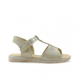 Kleinkind-Sandalen 40c lack-beige