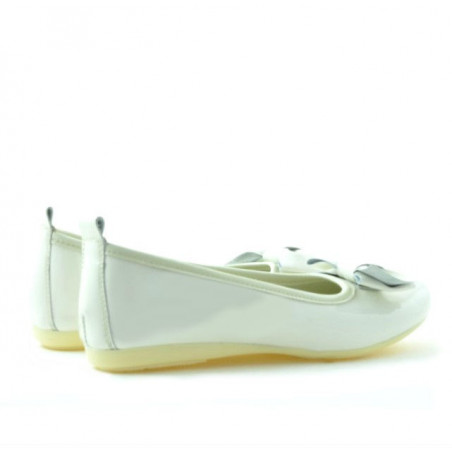 Kinderschuhe 141 Lack Beige