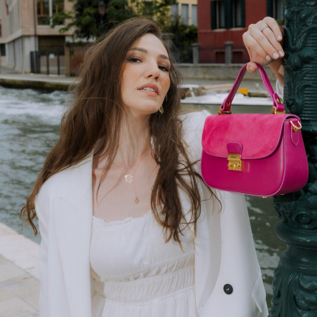 Damentasche 022g Fuchsia-kombiniert lifestyle