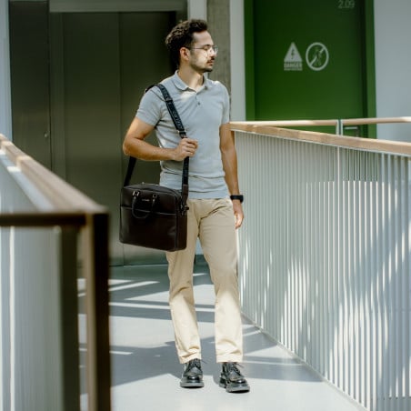 Laptoptasche 301g 01 biz braun lifestyle
