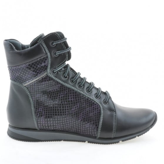 Damenstiefeletten 3275 in Schwarz kombiniert Damenstiefeletten 3275 in Schwarz kombiniert