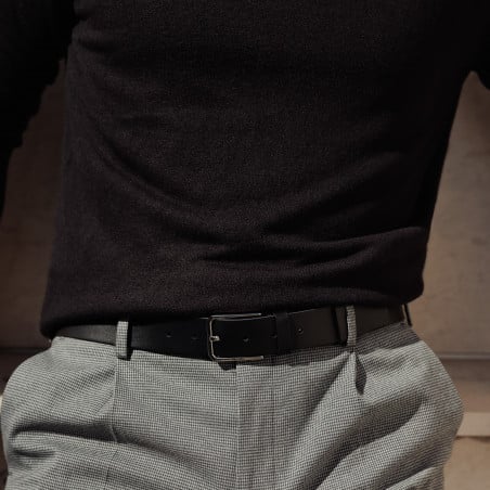 Herrengürtel 70b schwarz glänzend lifestyle
