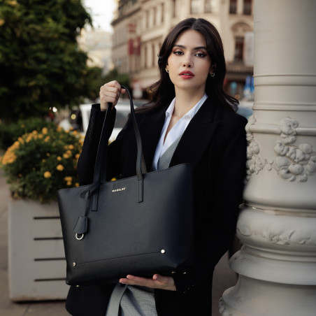 Damentasche Schultertasche 034g schwarz Safiano lifestyle