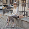 Damentasche Schultertasche 033g beige Box lifestyle