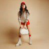 Handtasche für Damen 038g 01 perlmuttfarben beige lifestyle