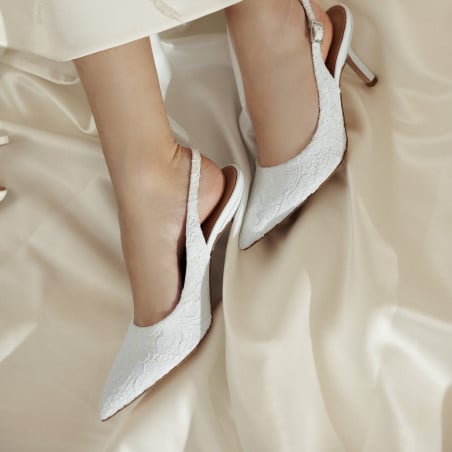 Damensandalen 1352 weißer Satin lifestyle