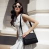 Damentasche Schultertasche 040g 01 biz schwarz lifestyle
