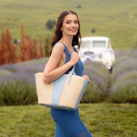 Damentasche Strand 044g 01 Blauer Himmel+Raffia lifestyle