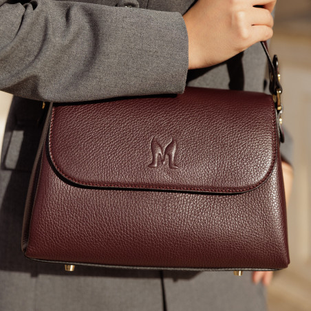 Damentasche zum Umhängen 040g black cherry lifestyle