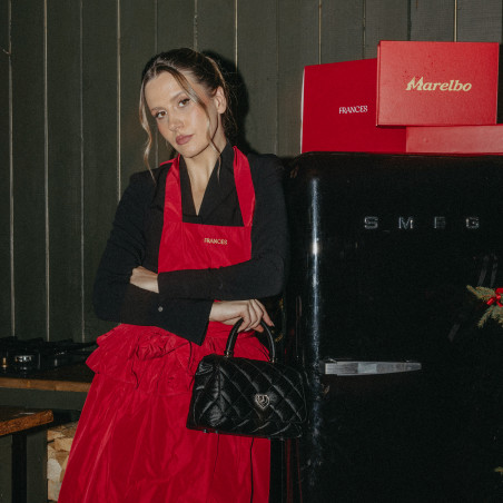 Damentasche zum Umhängen 049g 01 Kaviar Schwarz lifestyle