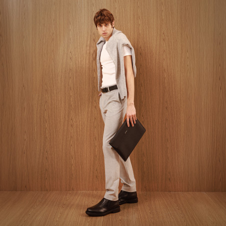 Laptop-Hülle 309g 01 biz schwarz lifestyle