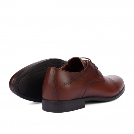 Elegante Herrenschuhe 822-1 in Cognac